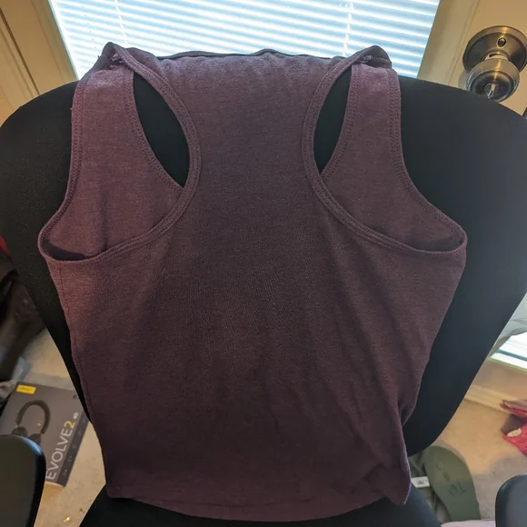 Purple tank top - Picture 4 of 4